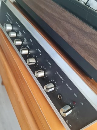 Tocadiscos y amplificador Dual