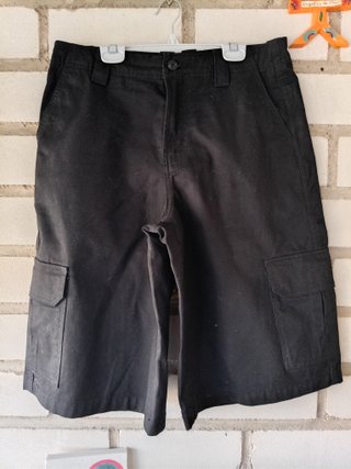 Pantalón corto cargo Bershka hombre 36 ver medidas