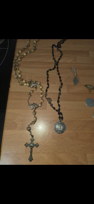 Lote de piezas religiosas