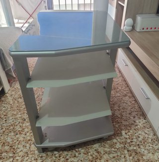 Mesa TV o centro cristal y metal