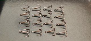 Anzuelos de pesca triples 18 unidades