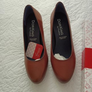 Zapatos Dorking Blesa Marrones Tacon