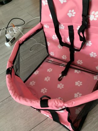 Transportín para mascotas coche rosa