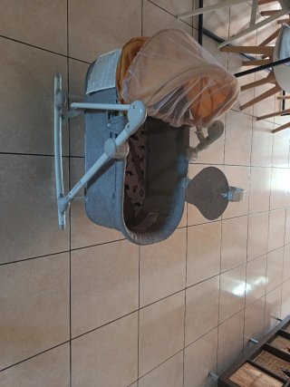 Cuna moisés con mosquitera y estampado infantil