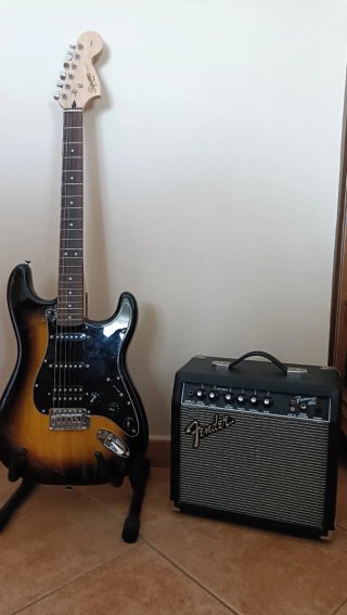 Guitarra Eléctrica Fender Squier Affinity