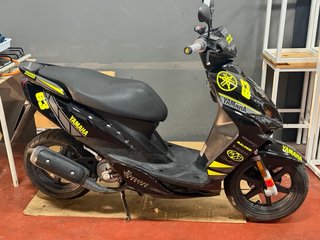 Yamaha Jog RR 49cc Negra y Amarilla