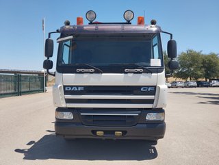 DAF CF 75 310--CAMIONES CON GRUA