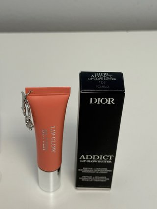 Collar Dior Perlas y Labial Butter