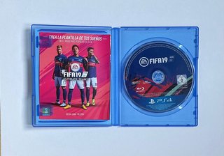 FIFA 18, 19 y 23 PS4