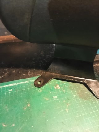Respaldo Yamaha Maxi Scooter con Catadióptrico