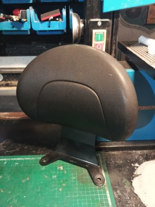 Respaldo Yamaha Maxi Scooter con Catadióptrico