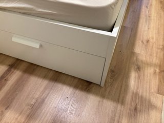 Cama Ikea Blanca con Almacenamiento