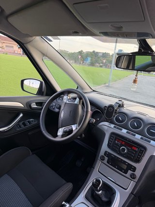 Ford S-MAX 2011