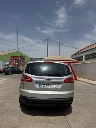 Ford S-MAX 2011