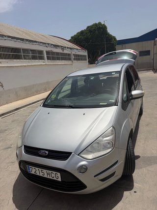 Ford S-MAX 2011