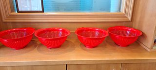 Set 2 Bowls y 6 Coladores Azules, verdes y rojos