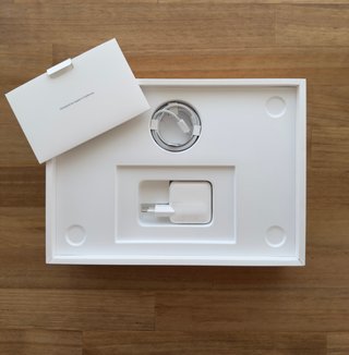 MacBook Air M2 13 8GB/256GB **A estrenar**