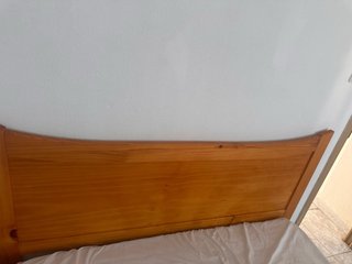 Cabezal de cama de madera