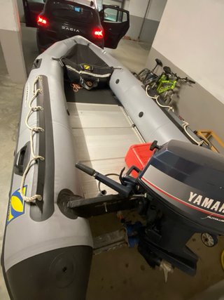 Barca Zodiac 3,80m motor Yamaha 30Cv y remolque