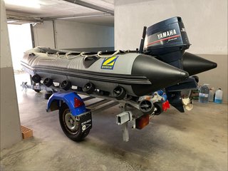 Barca Zodiac 3,80m motor Yamaha 30Cv y remolque