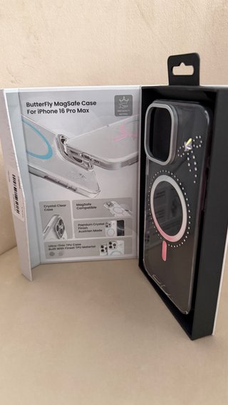 Funda iPhone 16 Pro Max Levelo Mariposa
