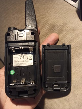 2 Radios Baofeng Walkie Talkie