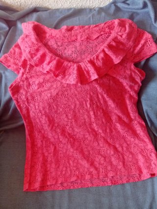 Blusa Coral Talla XL con Volantes