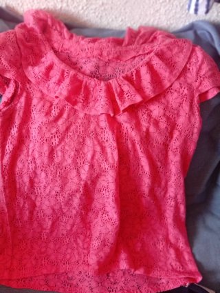 Blusa Coral Talla XL con Volantes