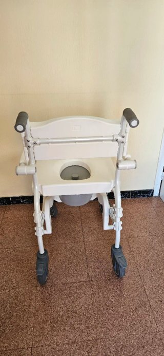 SILLA DUCHA INODORO RUEDAS