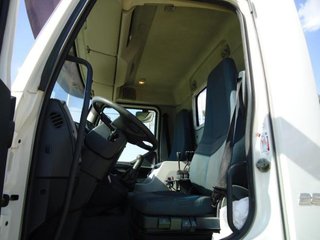 Volvo FL 280--CAMIONES CON GANCHO