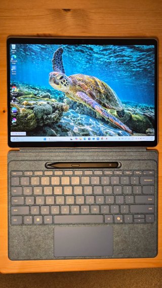 Surface Pro 11 OLED 32GB 1TB + Teclado y Lápiz