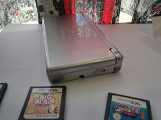 Lote Nintendo DS Gris con 4 juegos y cargador