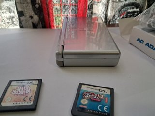 Lote Nintendo DS Gris con 4 juegos y cargador