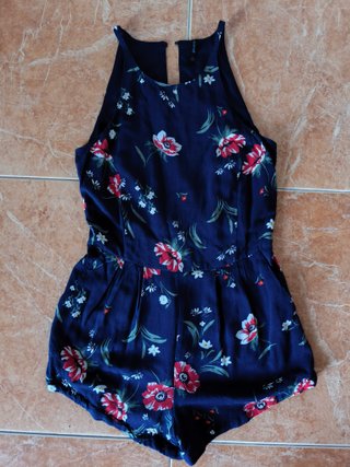 Mono corto floral azul y rojo
