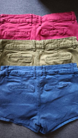 Lote 3 Pantalones Cortos Stradivarius T-36