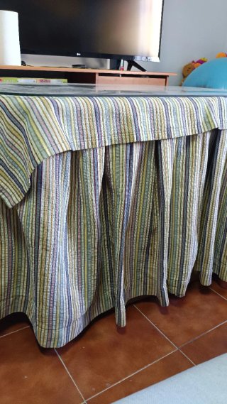 Mesa camilla con tarima y enaguas