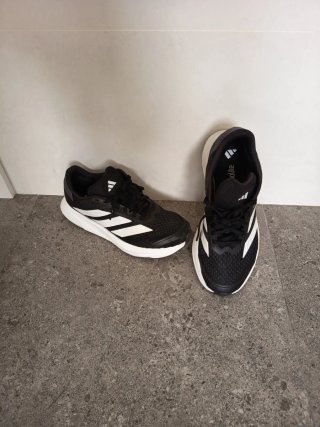 Adidas Duramo SL2 Talla 41 1/3 Negras nuevas