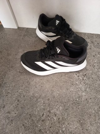Adidas Duramo SL2 Talla 41 1/3 Negras nuevas