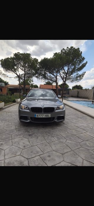 BMW Serie 5 2012 ( NO CAMBIO )