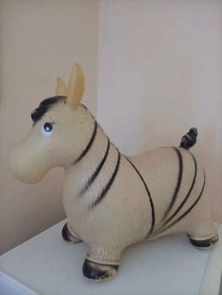 Cebra hinchable para saltar