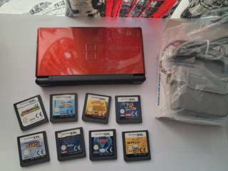 Lote Nintendo DS Roja + 8 Juegos