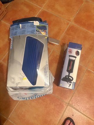 Cama hinchable Intex Queen + Bomba