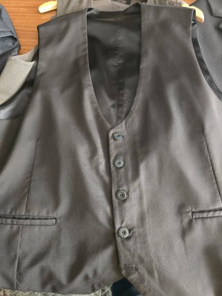 Traje de chaqueta gris a cuadros