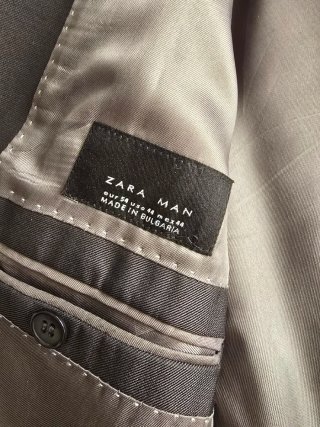 Traje de chaqueta gris a cuadros