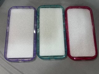 3 Fundas iPhone 13 Transparentes