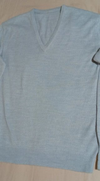 Jersey de algodón azul cuello pico UNISEX
