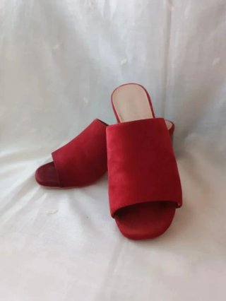 Sandalias de tacón rojas