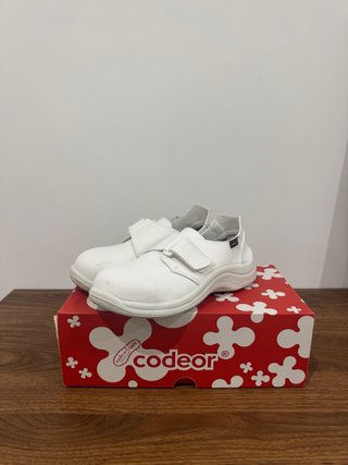 Zapatos de seguridad blancos Codeor