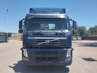 Volvo FM 410--CAMIONES CON GANCHO