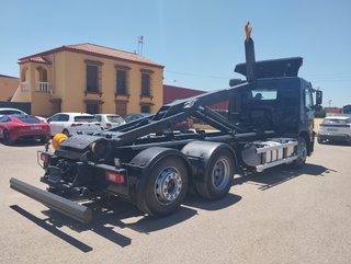 Volvo FM 410--CAMIONES CON GANCHO